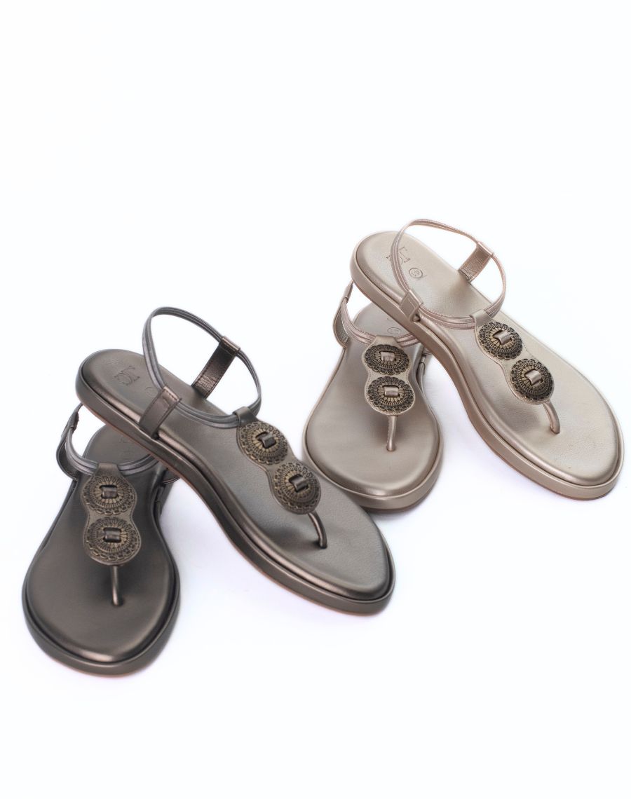 Flat sandal - 2 ring strap