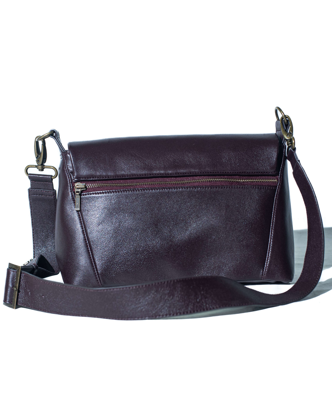 Benetiya - Crossbody Bag