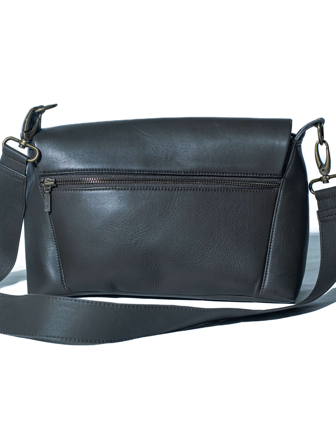 Benetiya - Crossbody Bag