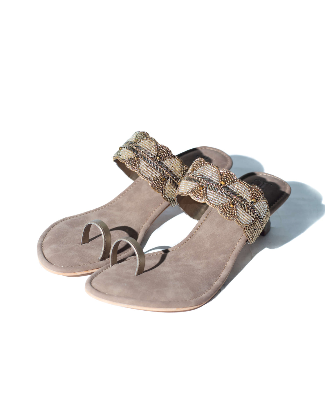 Mid Heel Sandal - Toe Ring