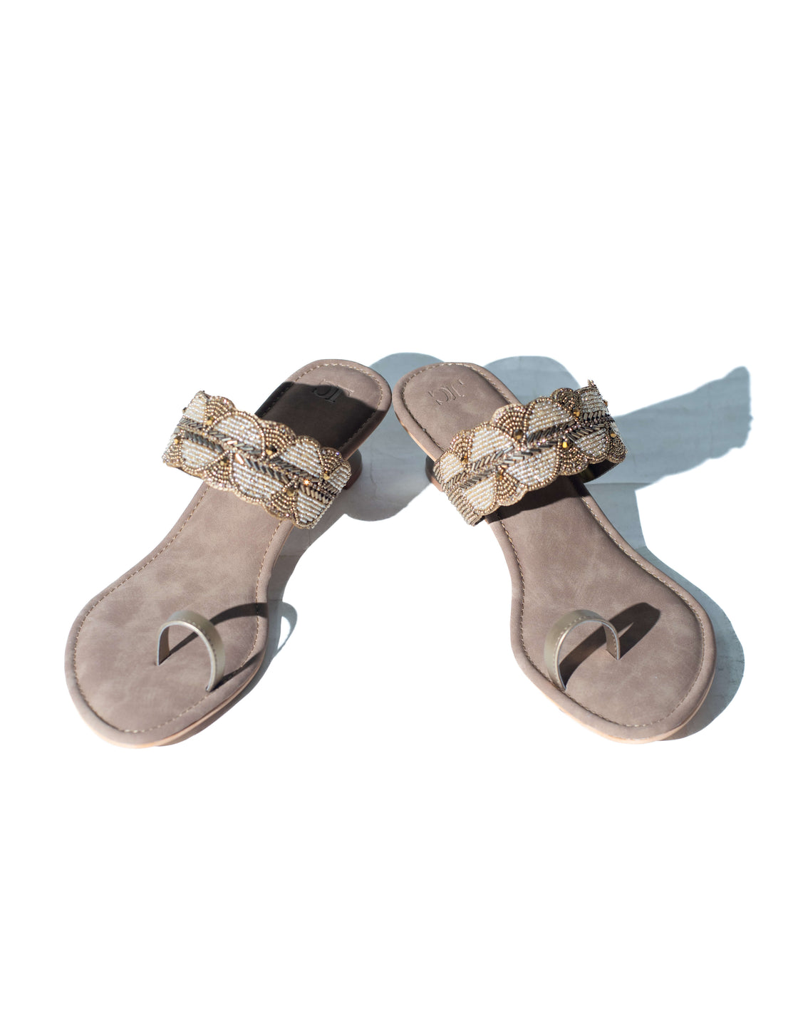 Mid Heel Sandal - Toe Ring