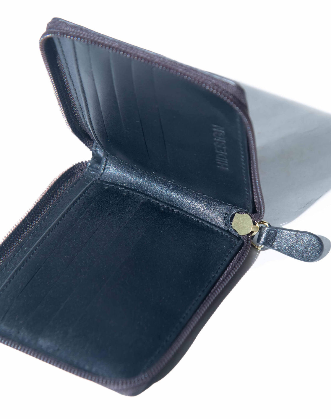 341 - 017 - Zip Around wallet